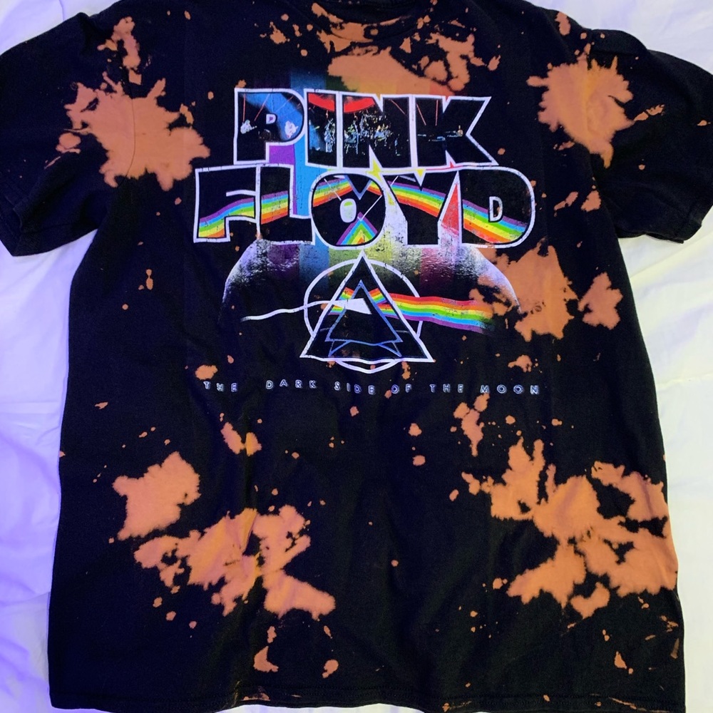Pink Floyd Women’s Tee Size L